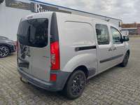 Widok z tyłu po stronie prawej