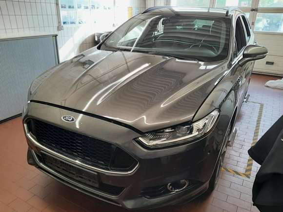 Вид спереди слева