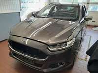 Skats no kreisās puses priekšā