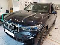 Skats no kreisās puses priekšā