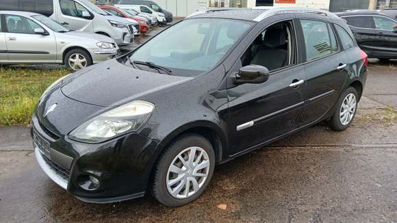 Vue de l’avant gauche