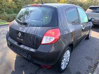 Vue de l’arrière droit