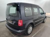 Vue de l’arrière droit