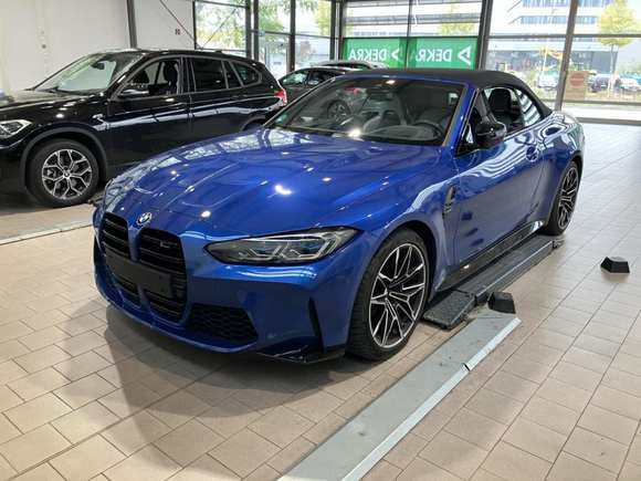 Skats no kreisās puses priekšā