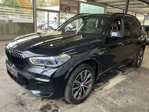 Вид спереди слева