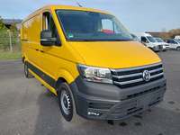 Skats no labās puses priekšā