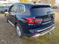 Vue de l’arrière gauche