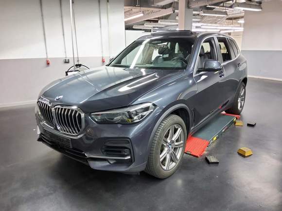 Vista dianteira esquerda