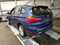 Vista traseira esquerda