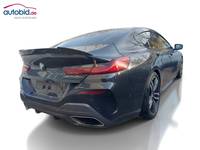 Pogled od pozadi desno