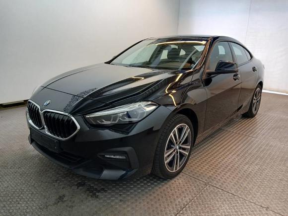 Vue de l’avant gauche