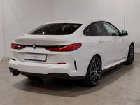 Vue de l’arrière droit