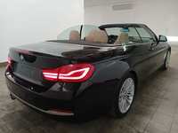 Skats no labās puses aizmugurē