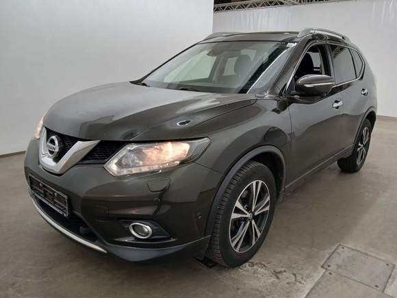 Vista anteriore sinistra