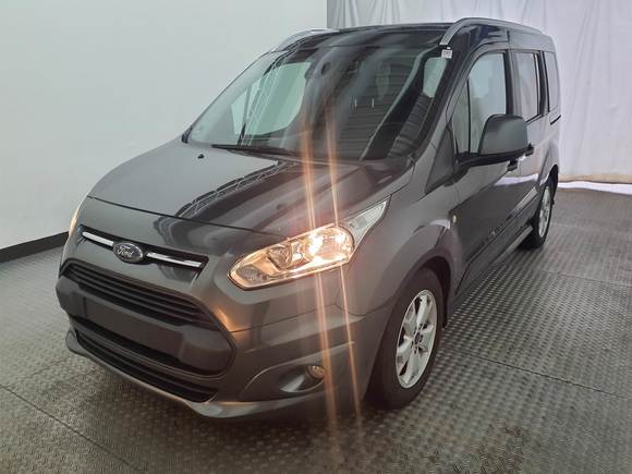 Pogled od napred levo