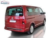 Pogled od pozadi desno