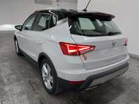 Pogled od pozadi levo