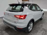 Pogled od pozadi desno