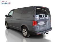 Vista traseira esquerda