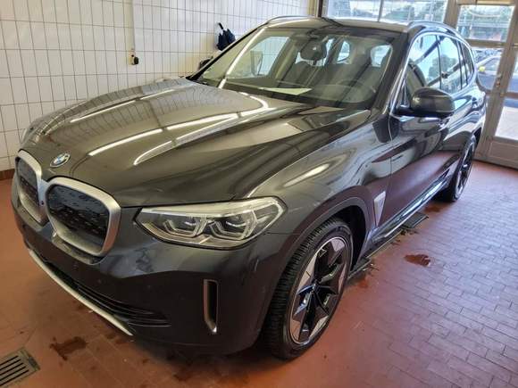 Widok z przodu po stronie lewej