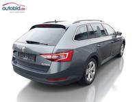 Vista traseira direita