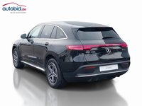 Vaade tagant vasakult