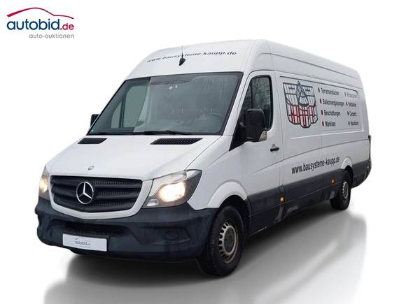 Pogled od napred levo