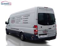 Pogled od pozadi levo