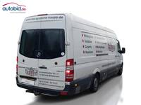 Pogled od pozadi desno