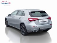 Vaade tagant vasakult