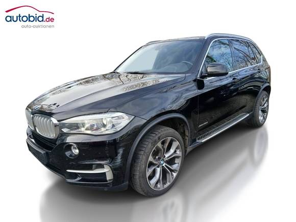 Pogled od napred levo