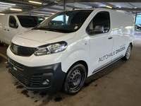 Pogled od napred levo