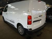 Pogled od pozadi levo