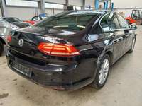 Vue de l’arrière droit