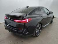 Vue de l’arrière droit