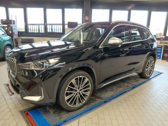 Vue de l’avant gauche