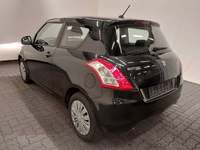 Vaade tagant vasakult