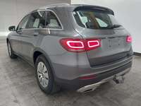 Vaade tagant vasakult