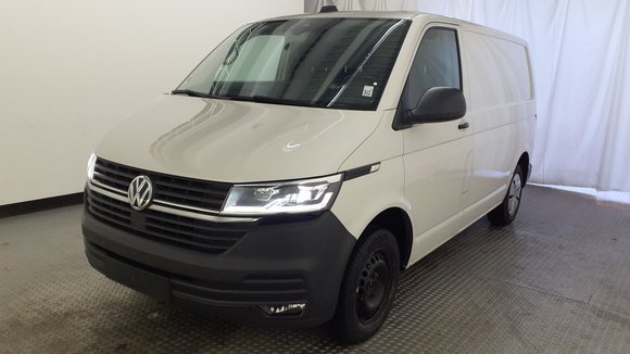 Pogled od napred levo