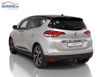 Vaade tagant vasakult