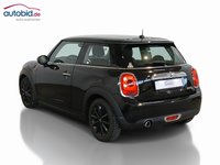 Vaade tagant vasakult