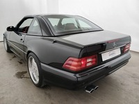 Vue de l’arrière gauche