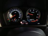 Pogled na kombinovani instrument