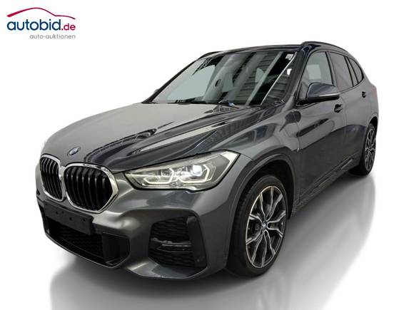 Pogled od napred levo