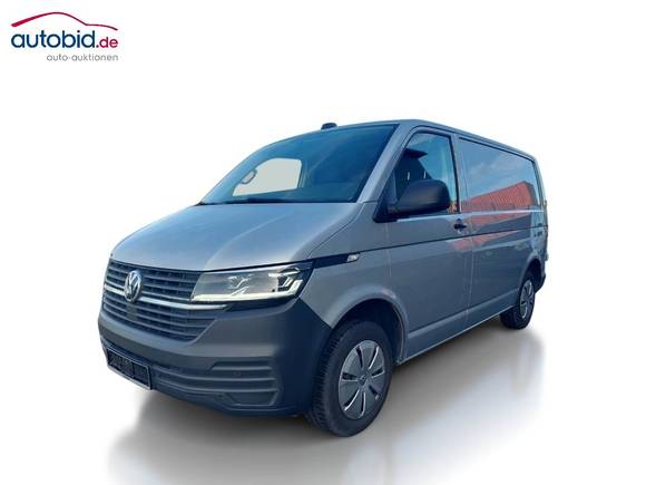 Pogled od napred levo