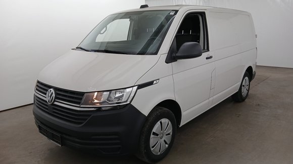 Pogled od napred levo