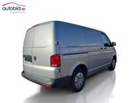 Pogled od pozadi desno