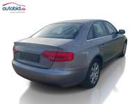 Skats no labās puses aizmugurē