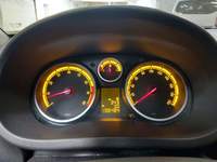 Pogled na kombinirani instrument