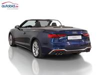 Vaade tagant vasakult